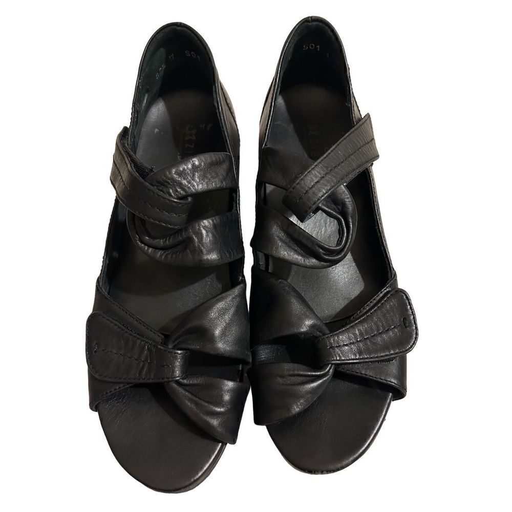 Ziera cross strap leather sandals 38.5 / 8